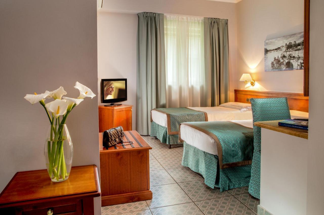 Marini Park Hotel Castel di Leva Екстер'єр фото
