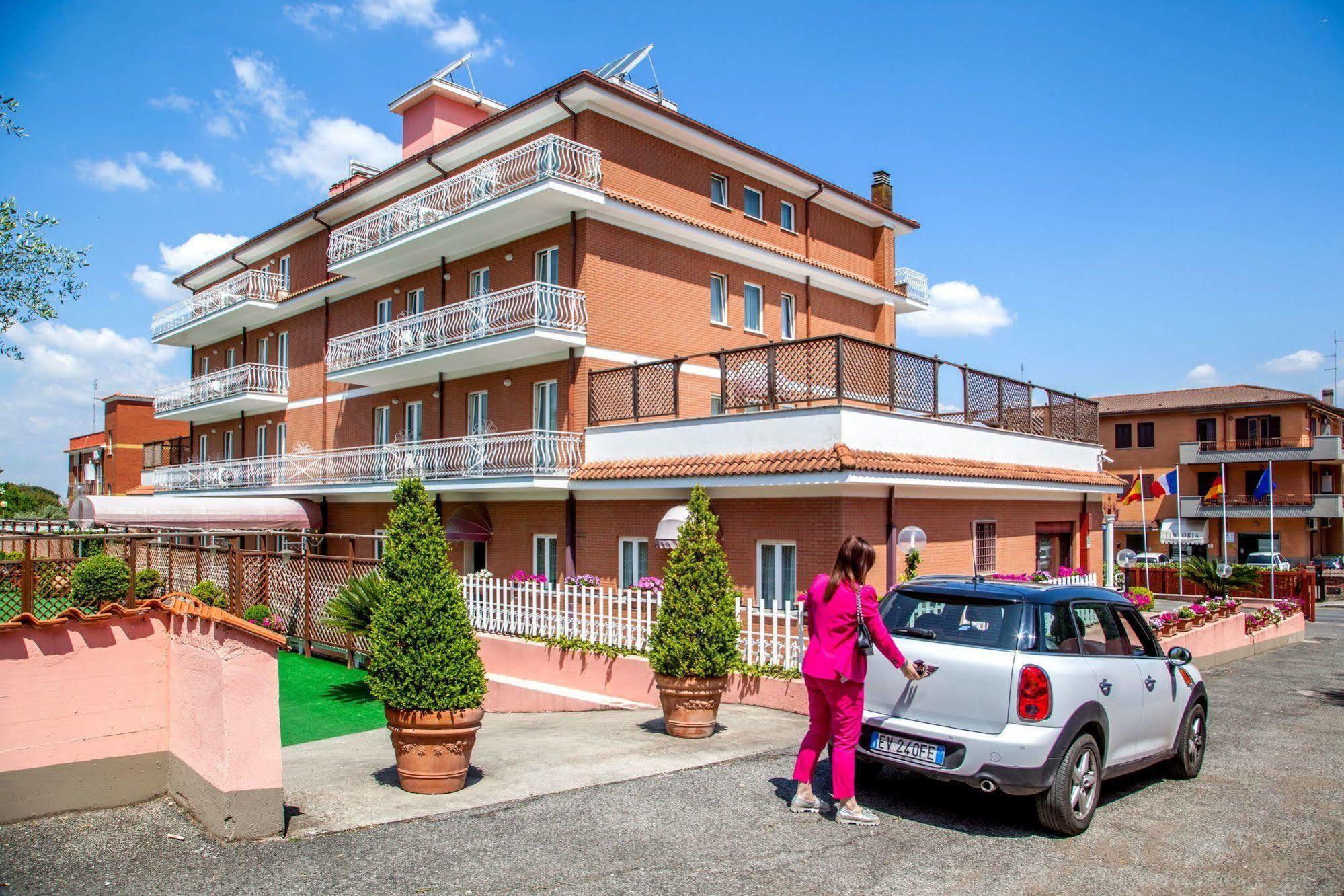 Marini Park Hotel Castel di Leva Екстер'єр фото